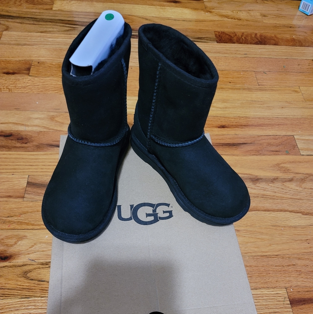 Black Unisex Ugg Boots